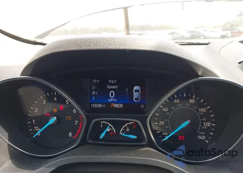 2017 Ford Escape S z USA, uszkodzony, nr VIN 1FMCU0F78HUB97666